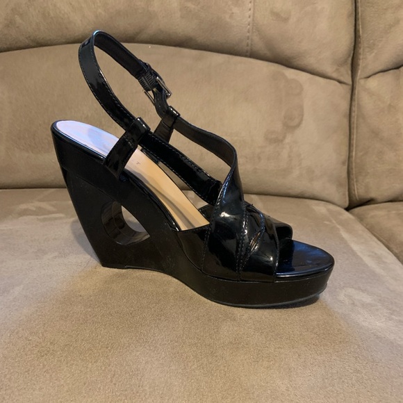 Nine West Wedges - Picture 4 of 6